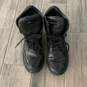 Article n black sneakers